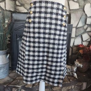 Talbot's new without tags black and cream checked pleated skirt size 14.